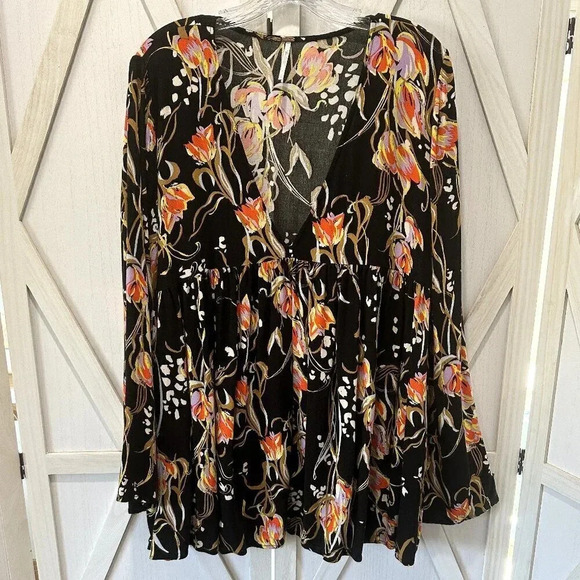 Free People Bella Print Tunic in Onyx Combo - Picture 3 of 6